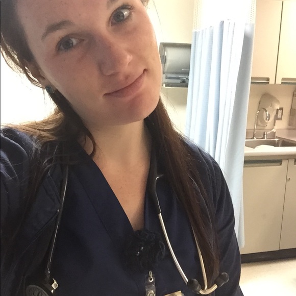 Meet your Posher, Maddie - Picture 3 of 3